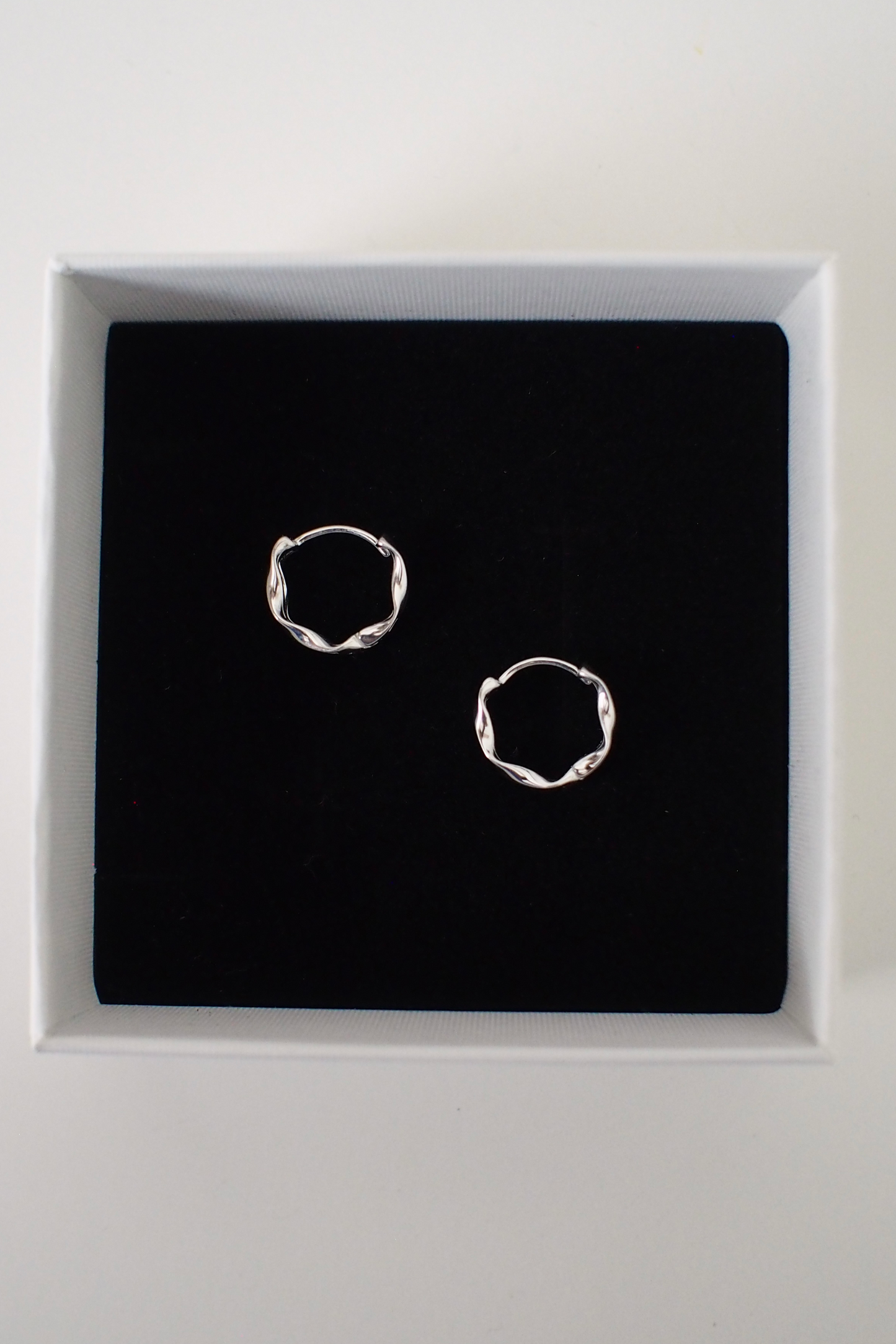 Fluid Hoops