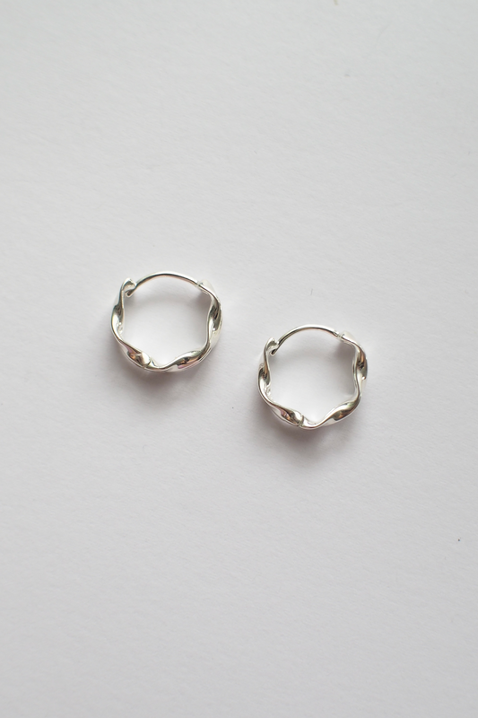 Fluid Hoops