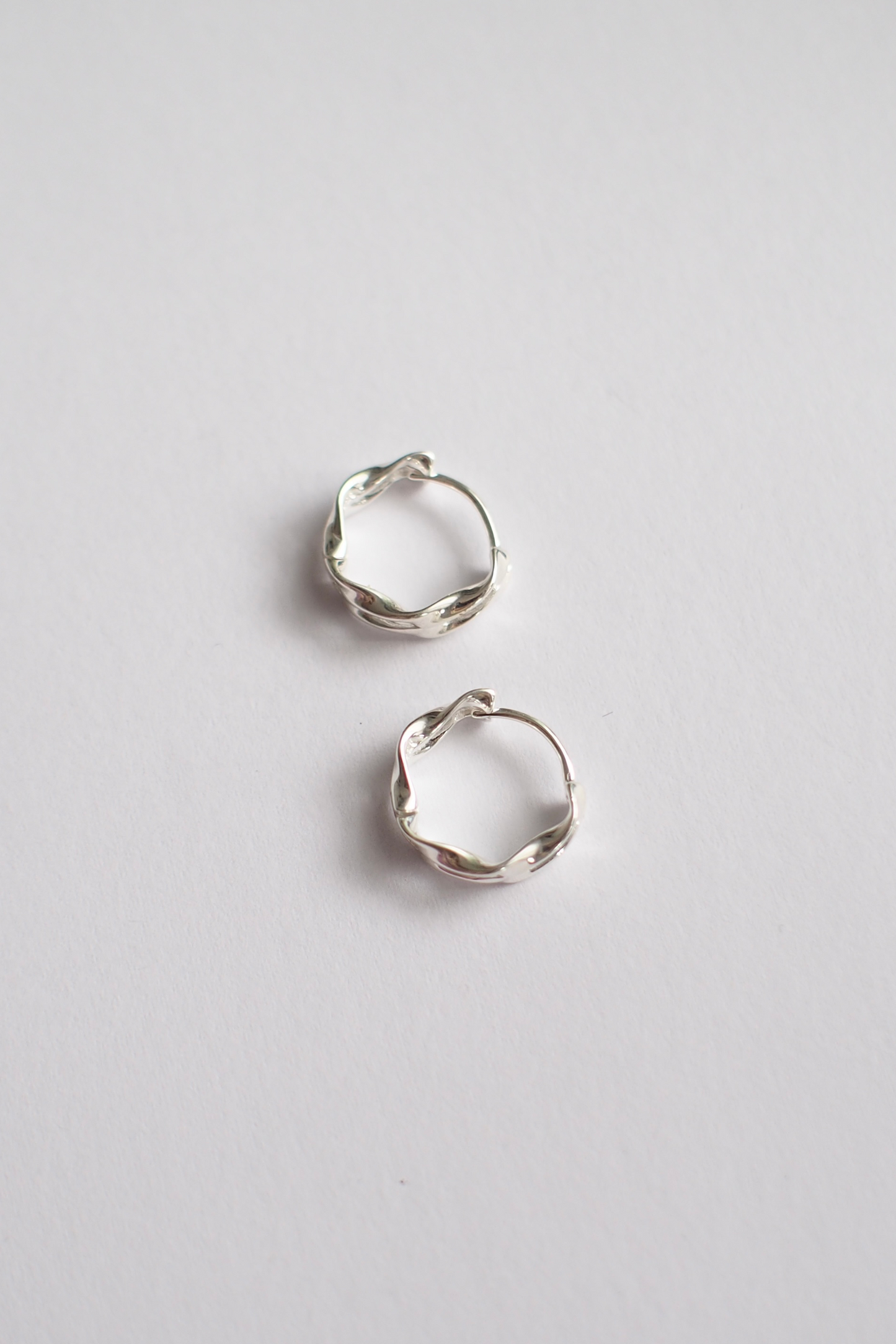 Fluid Hoops