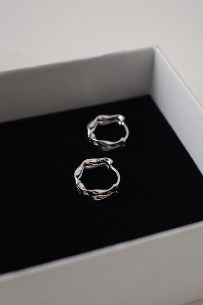 Fluid Hoops