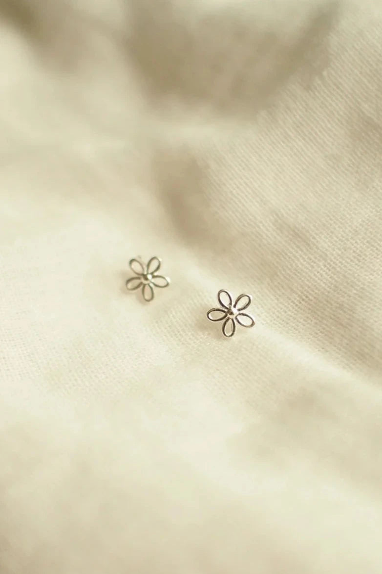 Daisy Stud Earrings