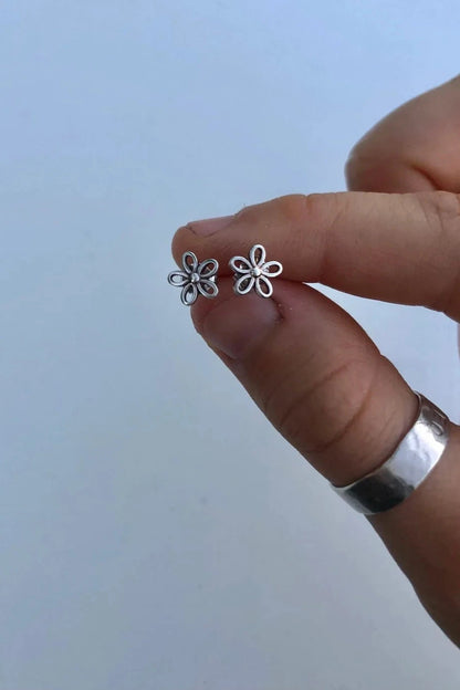 Daisy Stud Earrings