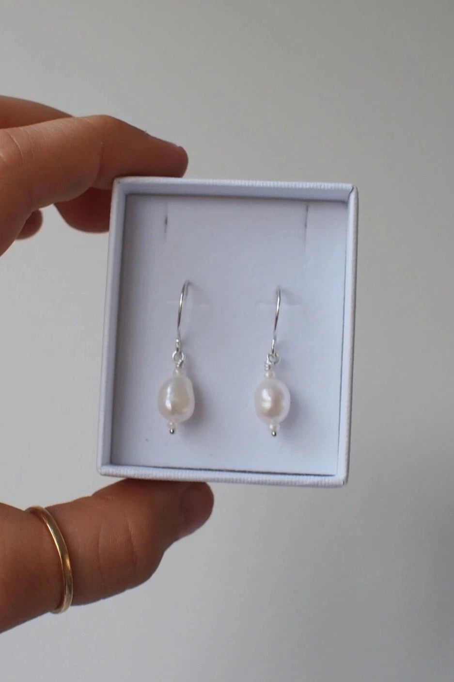 Poppy Freshwater Pearl Earrings