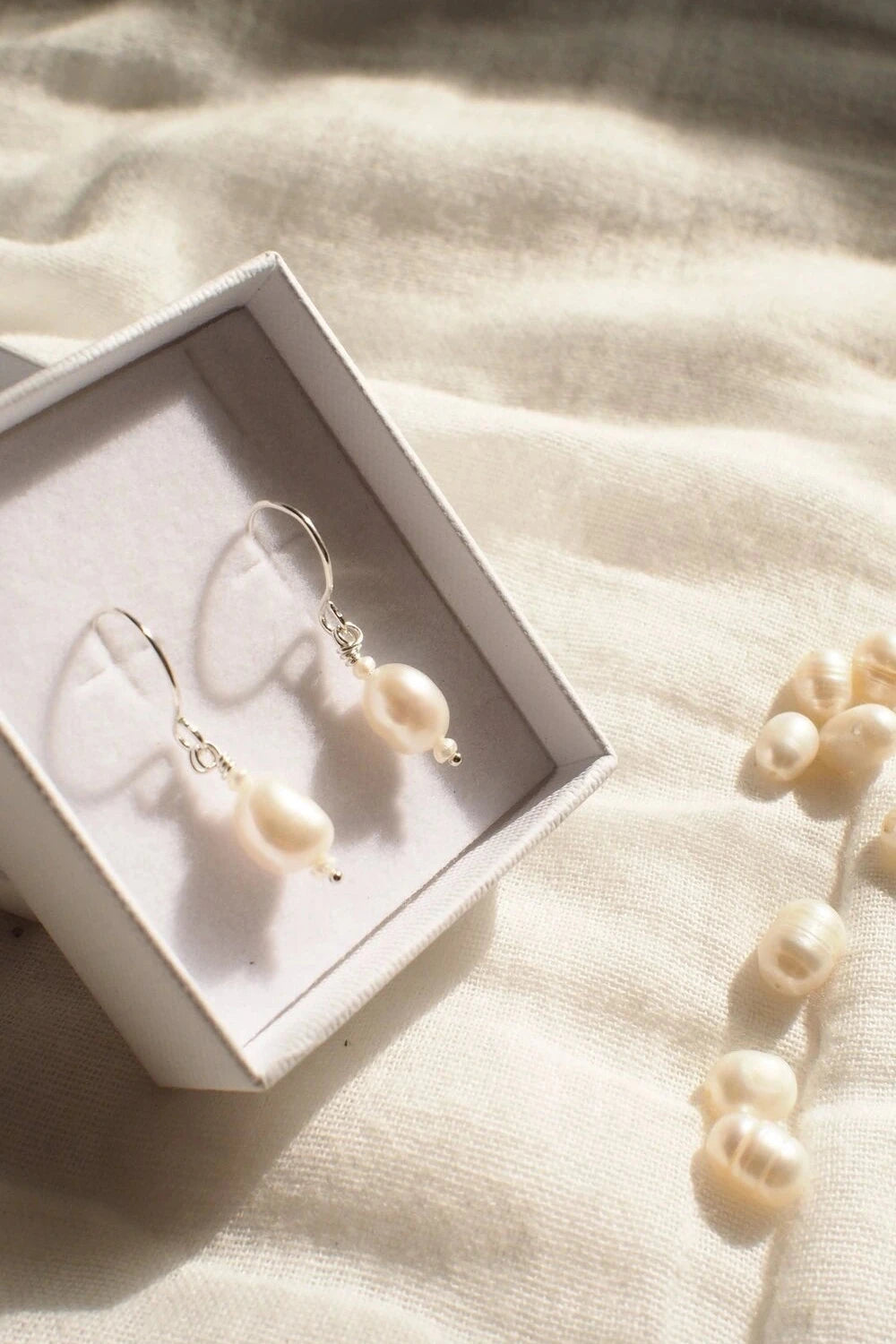 Poppy Freshwater Pearl Earrings